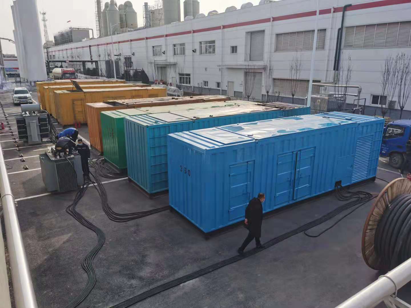 江北发电机出租-两相发电机与三相发电机有何区别?